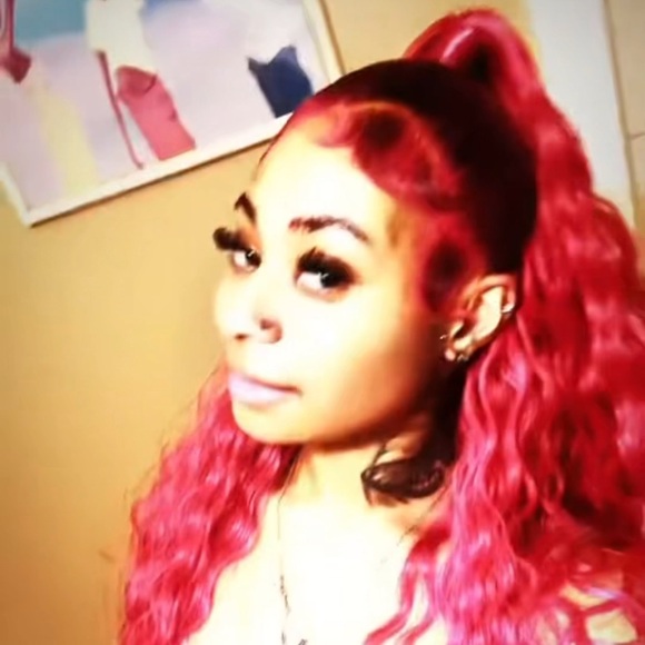 Meet the Posher Other - Meet your Posher, Naimah